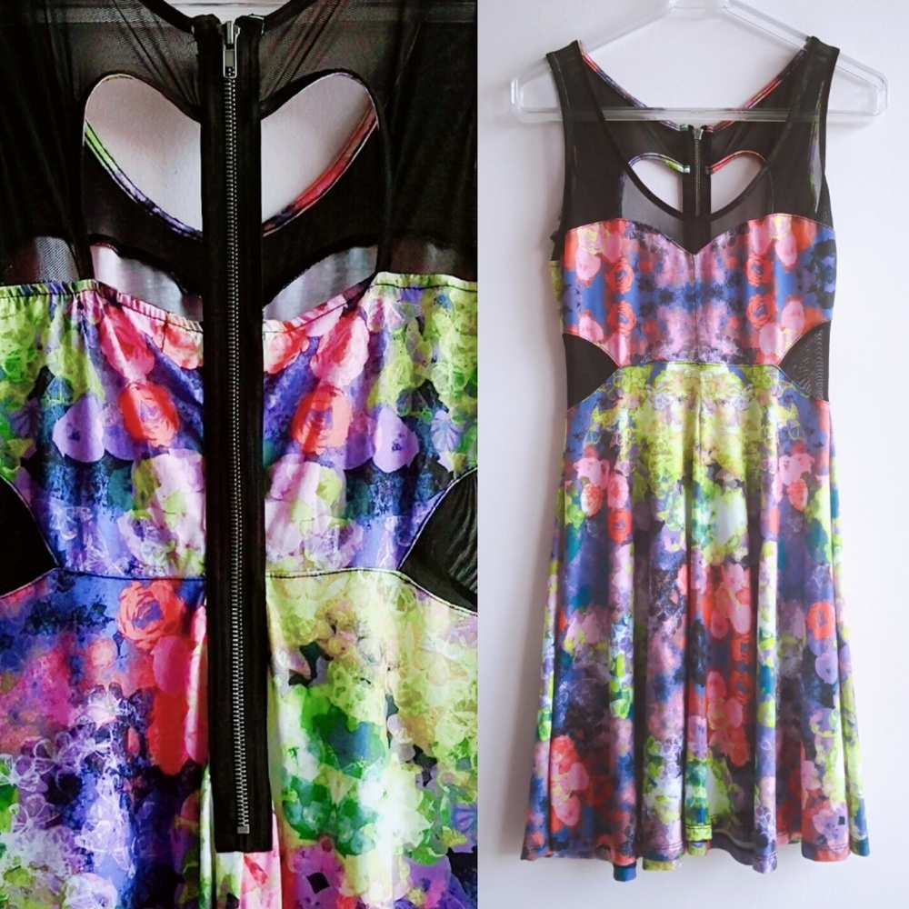 MATERIAL GIRL Mesh Inset Skater Dress